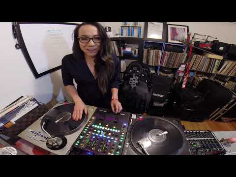 AkikoLUV - 2018 Rock & Soul and QSC Video DJ Battle Finals Video