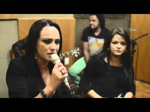 Patricia e Adriana (O mais Fraco Coração/ Te Esquecer é impossível* (*A Relva) / Aprendi a Esperar)