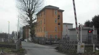 preview picture of video 'Passaggio a Livello di Pavia Porta Garibaldi - Parte 1'