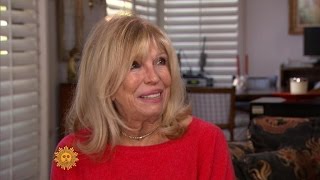 Nancy Sinatra calls duets with Frank "hilarious"
