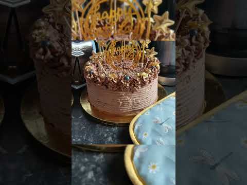chocolate mousse cake with elmlea vegan chocolate chantilly ✨️🎂🍫🍰🎁✨️🎂🍫🍰🎁✨️🎂🍫🍰🎁 happy 16th birthday