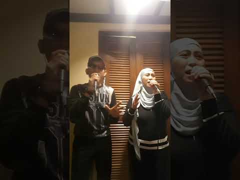 Evoke Yanie & Yandy Menari Denganku