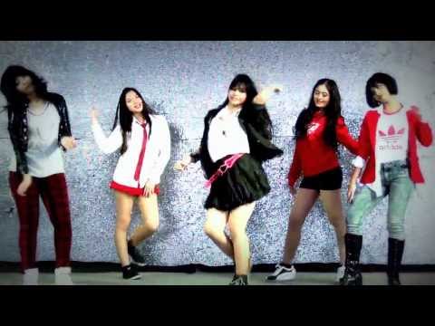 "Junosque" cover 4minute @ audition "Inter Cover Dance Remix Contest @ SC Plaza 2013"
