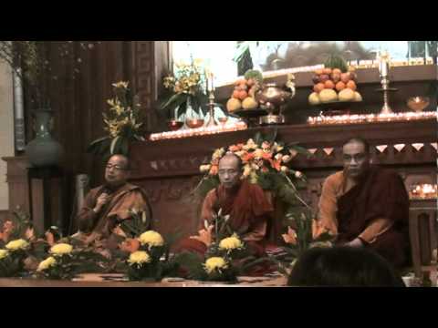 Chua Phap Luan   Dem Tu Hoc Hanh Dau Da   12 2 2011   19