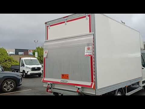 Maxus DELIVER 9 Luton Body with Tail Lift - Image 2