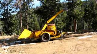 preview picture of video 'Wood Chipper MVI 1059'