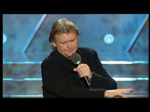 john farnham answers a question from a fan
