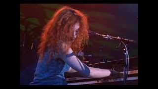 Tori Amos - Famous Blue Raincoat
