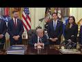 Trump's Underlings Take Turns Praising Him in Oval Office