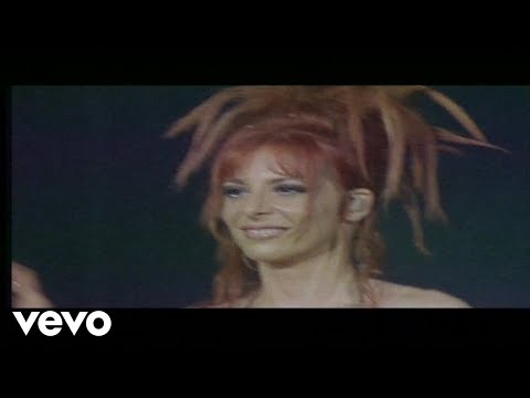Mylène Farmer - La Poupée Qui Fait Non ft. Khaled