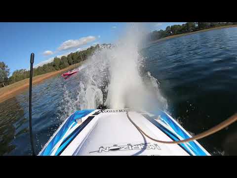 Traxxas M41 vs Proboat Sonicwake