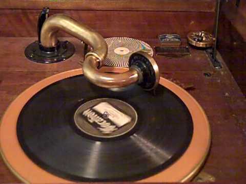 FLETCHER HENDERSON LOUIS ARMSTRONG - COPENHAGEN - ROARING 20'S VICTROLA.MP4