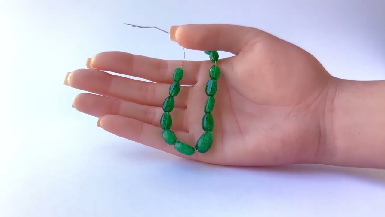 Emerald | Smooth Tumble | 6.8-8.5mm Bead Size | 12 Pieces | 54 Carats video