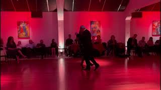 Video thumbnail for Fernando Jorge y Graciela Gonzalez - La Leona de Tango, em 21/10/23. Escola Lição de Tango. - 3/3