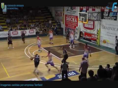 Rodney Alexander dunks