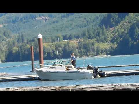 Note the long barrier! Maybe OK for motor boaters to speed around, but it greatly increases the distance a kayaker would have to travel to go to the end of the lake!