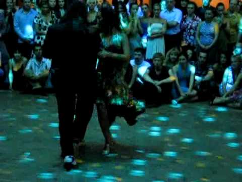  Juana Sepulveda  and  Mariano Frumboli  are  dancing  to  the  tango  "  El Otario  "
