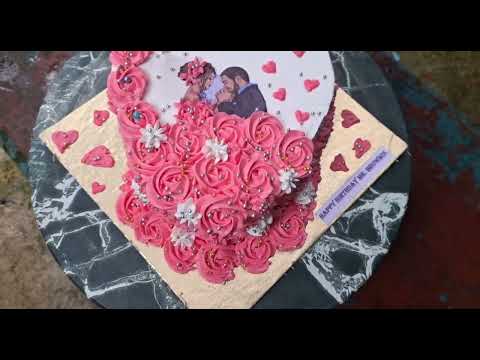 Couple theme birthday cake 🩷🤍 #dedicated #cake #birthdaycake #traditional #dedicatedsong
