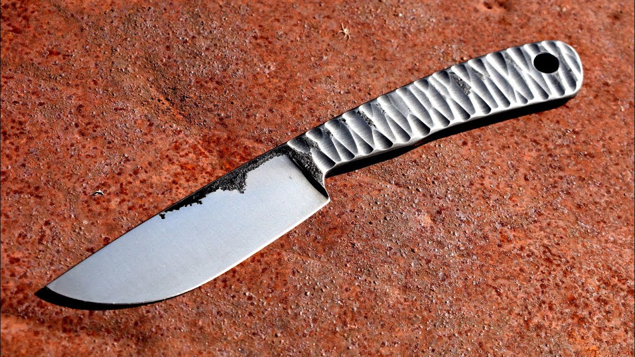 Forging a simple knife from coil spring #knifemaking #forged