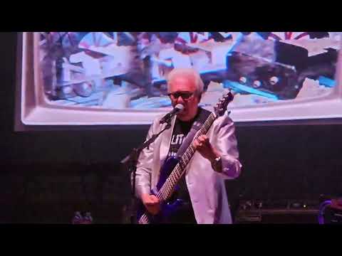The Buggles (Trevor Horn): "Video Killed the Radio Star" (6/6/2023; Paramount Theater; Oakland, CA)
