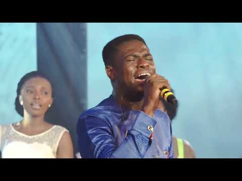 Pentecostal Tunes - SPONTE FT KWEKU TEYE