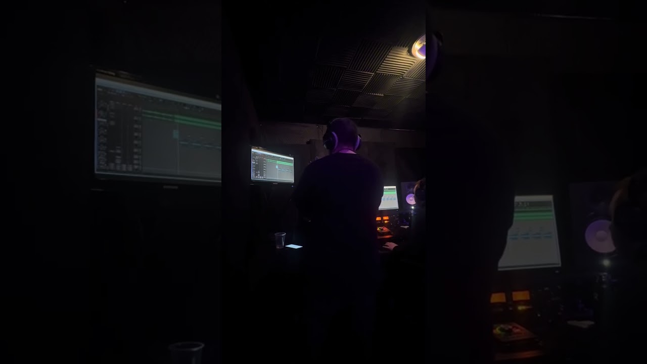 El NoChE qUe FuIsTe Recording Sesh BTS 3/29