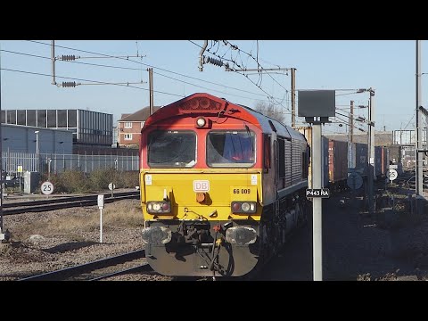 DB Cargo Class 66 enters Peterborough (6/2/23)