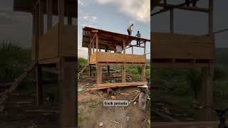 Download lagu MEMBUAT PONDOK KAYU DI KEBUN#SHORTVIDIOVIRAL#ENCIKJUNIANTO mp3