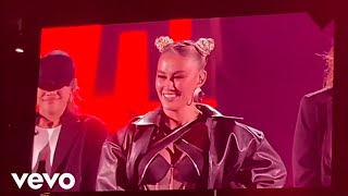 Download lagu [4K] AGNEZ MO - Coke Bottle, Overdose, Get Loose (Remix) | Live from iHeartRadio Music Festival 2023 mp3