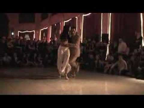  Natacha Poberaj  and  Eduardo Villegas  are  dancing  to  the  tango  "  Mala Junta  "
