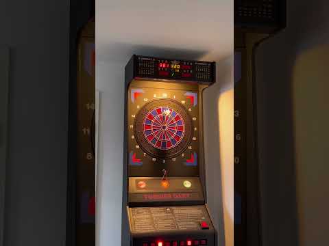 E-Dart 180 vs. Steeldart 180! Was findet ihr besser?👇🏻🎯 #dartswm #darts #dartsport #dart