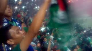 Download lagu Nyala pesta fleer di gelora bung tomo bonek nyanyikan yo ayo persebaya mp3