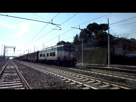 E655.272 sul MRV 57662 Maddaloni Marcianise - Venezia Marghera Scalo, in transito a Pomezia