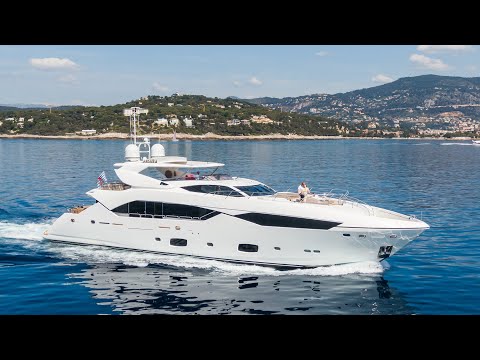 Maoro Yacht for Charter