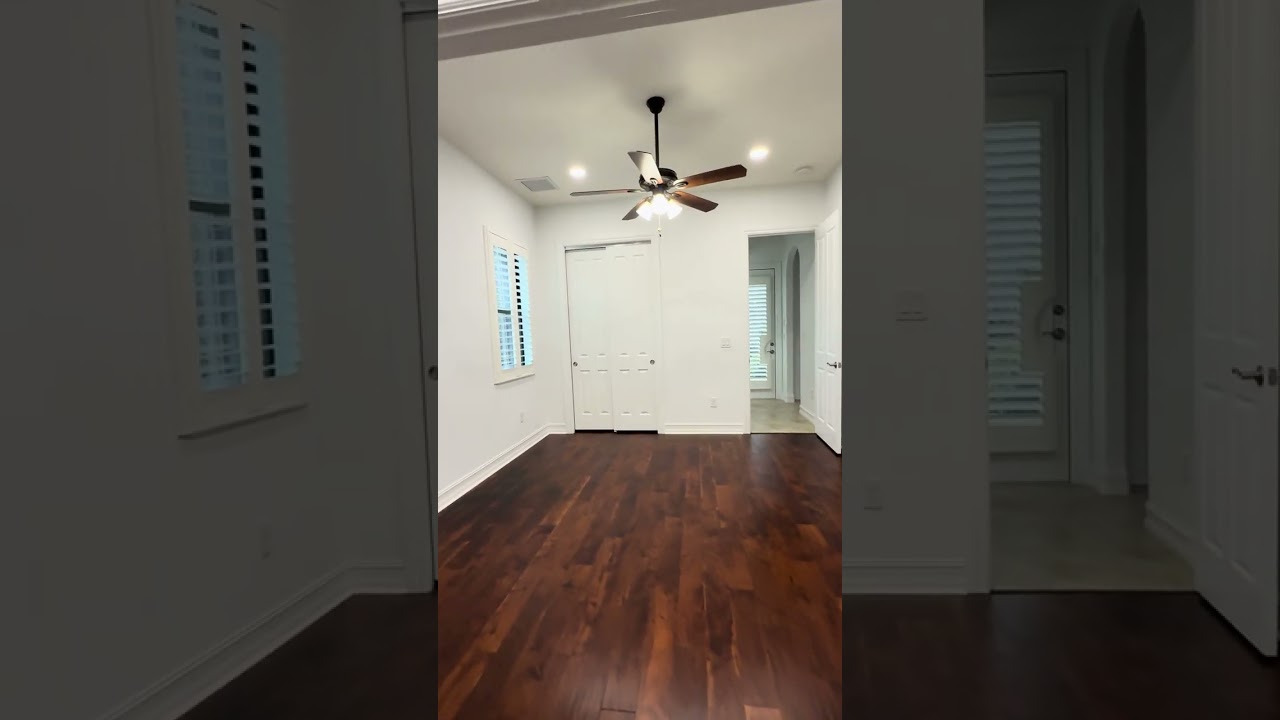 Walkthrough: 8856 Lely Island Cir