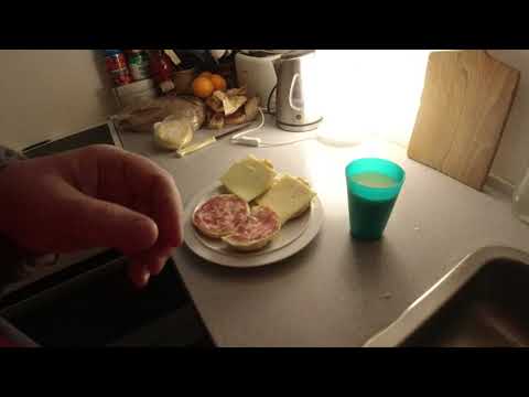 MongoTV_7575 - Min Morgenmad - MØLLEBOLLER Med Luksus PØLSE og OST