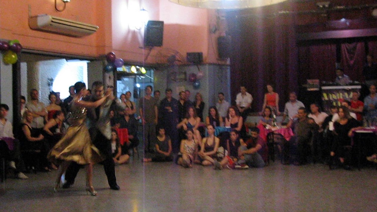 JULIO BALMACEDA y VIRGINIA VASCONI en Viva La Pepa Milonga (2/4)