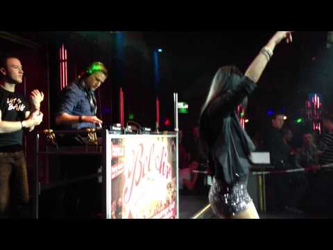 Bodybangers feat. Victoria Kern - Gimme More (LIVE @ Bel Air Cloppenburg)