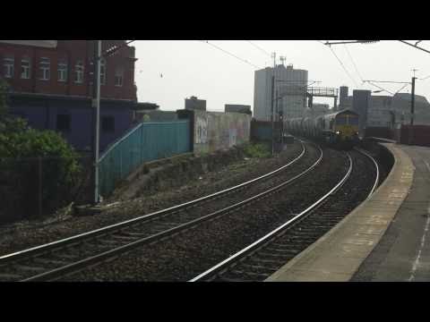 Freightliner 66601 Cement Train passing Manors