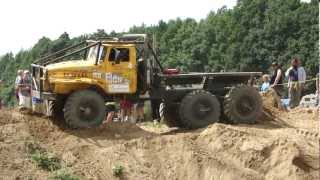 preview picture of video 'TRUCK TRIAL Kunštát 2012 Ural 4320 6x6'