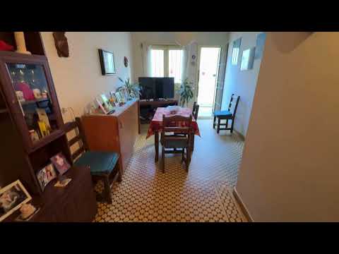 Venta de apartamento de dos dormitorios y patio CON RENTA en Brazo Oriental. Montevideo-ACSA