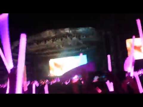 140322 Beautiful Pink Ocean from Vietnamese Sone HEC Concert Fancam