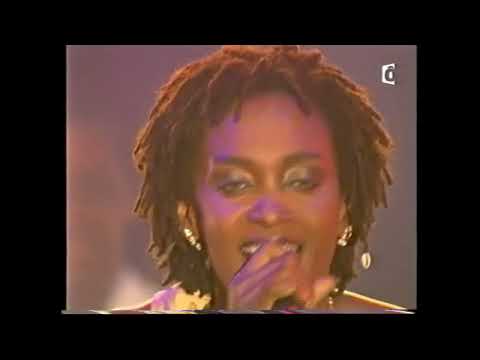 LIVE - SUZY TRÉBEAU: ZONE INTERDITE - A/C: Suzy TRÉBEAU