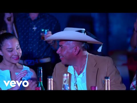 Grupo Marfil Del Corazon De Tierra Caliente - La Vida Recia