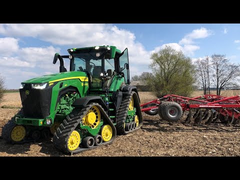 GR Lewandowscy - John Deere 8RX in action!!