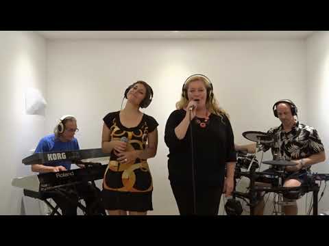 MO3MO - live spletni koncert z gostjama