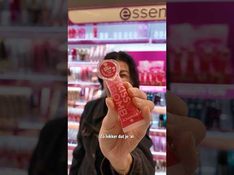 Met deze heb je altijd een kissbomb bij de hand.#essence #kissbomb