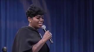 Fantasia Barrino Taylor Tearing It Up At Aretha Franklin&#39;s Funeral Service!
