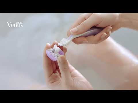 Gillette Venus Comfortglide. My skin. My way.