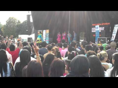 Sona walia live performance